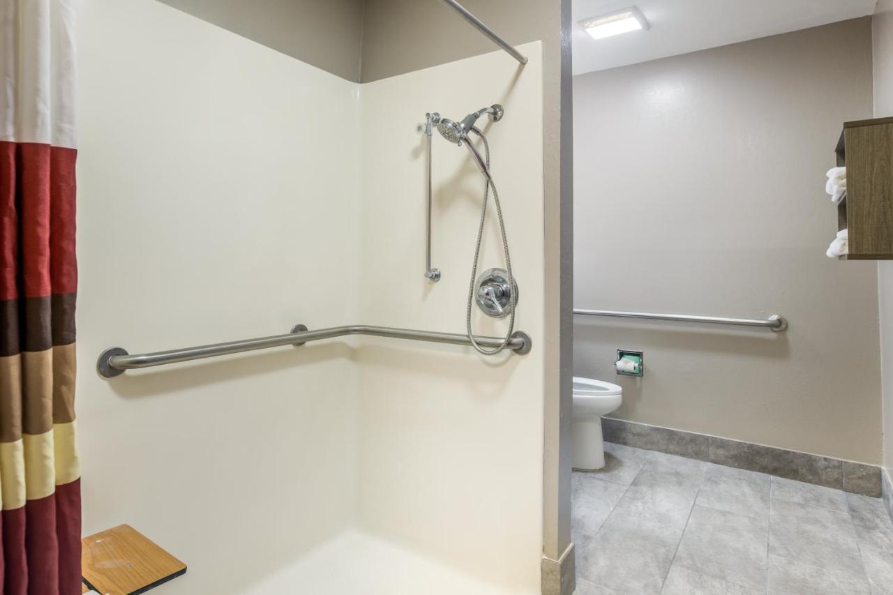 Red Roof Inn Plus+ & Suites Savannah - I-95 ジョージタウン エクステリア 写真