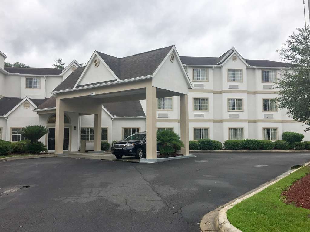 Red Roof Inn Plus+ & Suites Savannah - I-95 ジョージタウン エクステリア 写真