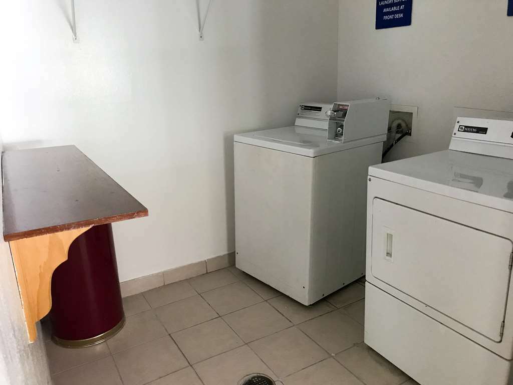 Red Roof Inn Plus+ & Suites Savannah - I-95 ジョージタウン 設備 写真