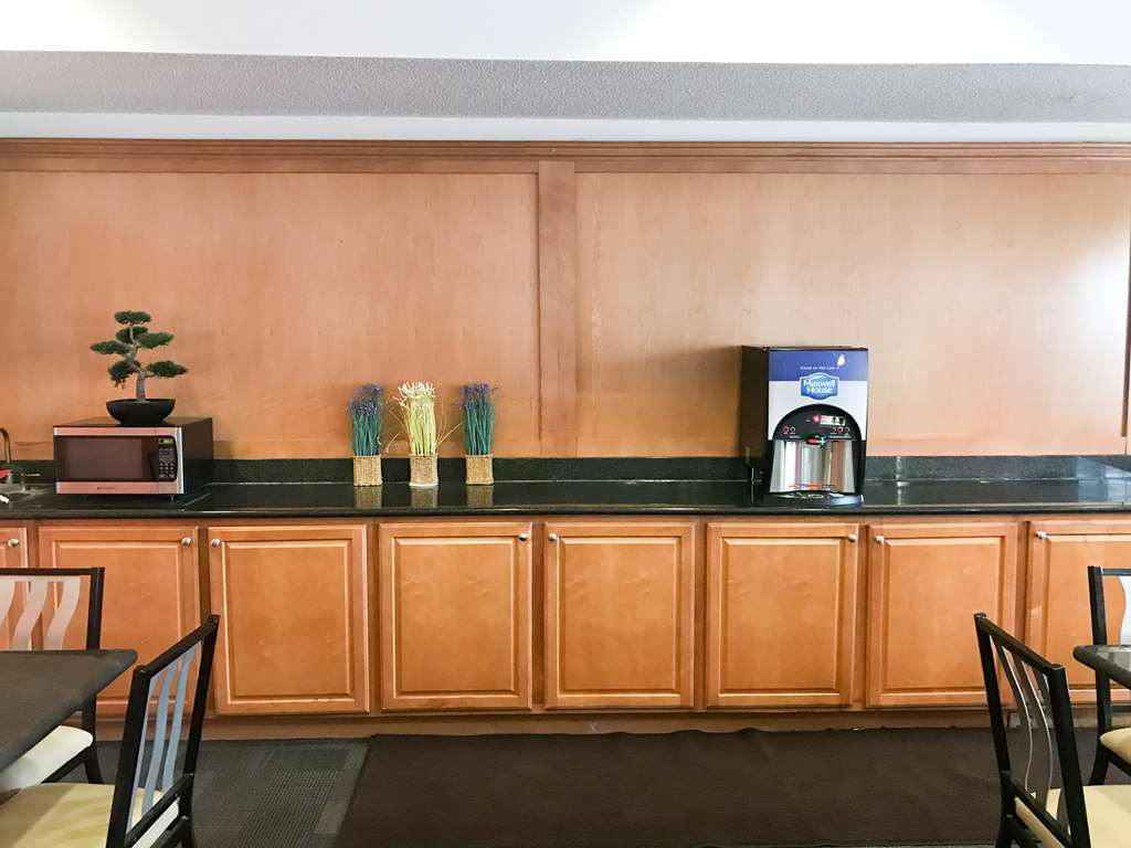 Red Roof Inn Plus+ & Suites Savannah - I-95 ジョージタウン レストラン 写真