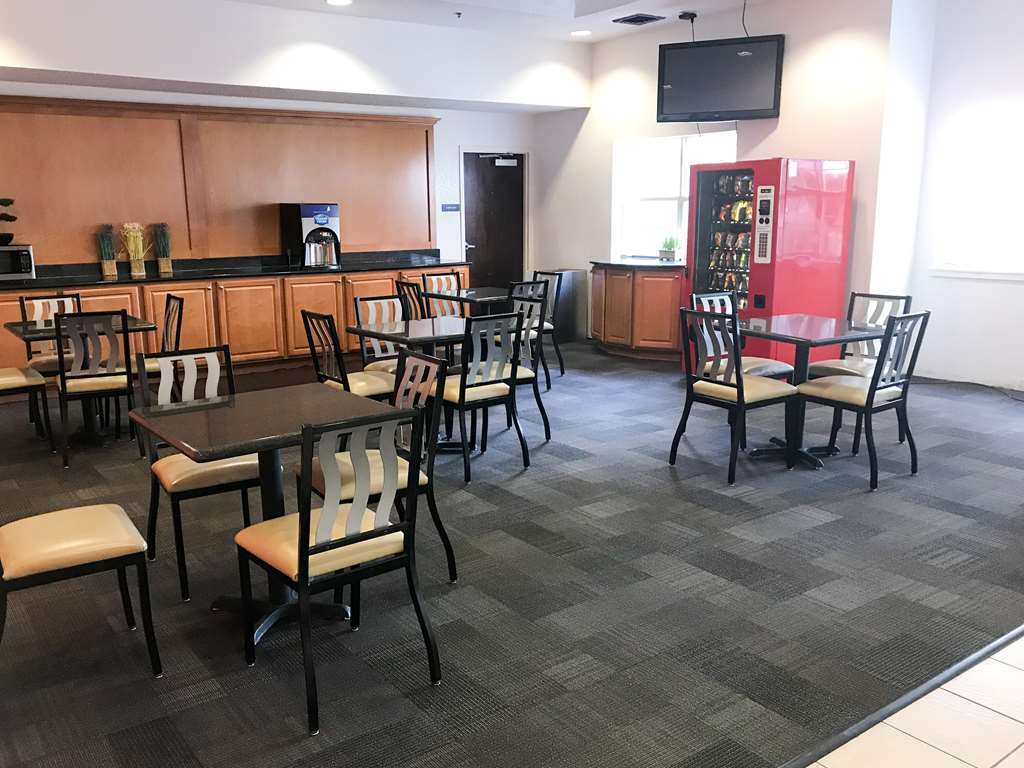 Red Roof Inn Plus+ & Suites Savannah - I-95 ジョージタウン レストラン 写真